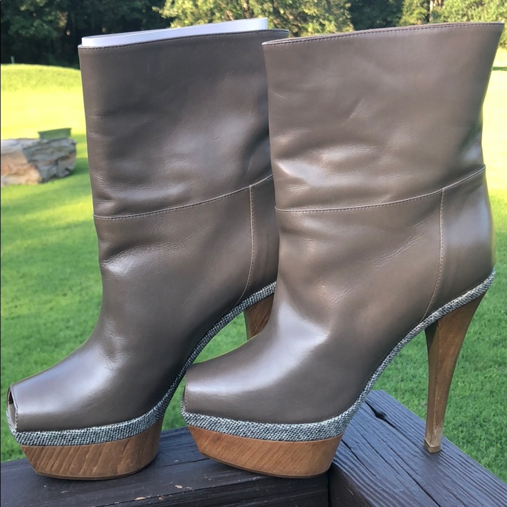 MARNI Tronchetto Ankle Boot w/ box and bags